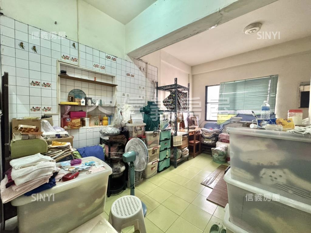 五福學區前路後巷騎樓透店房屋室內格局與周邊環境