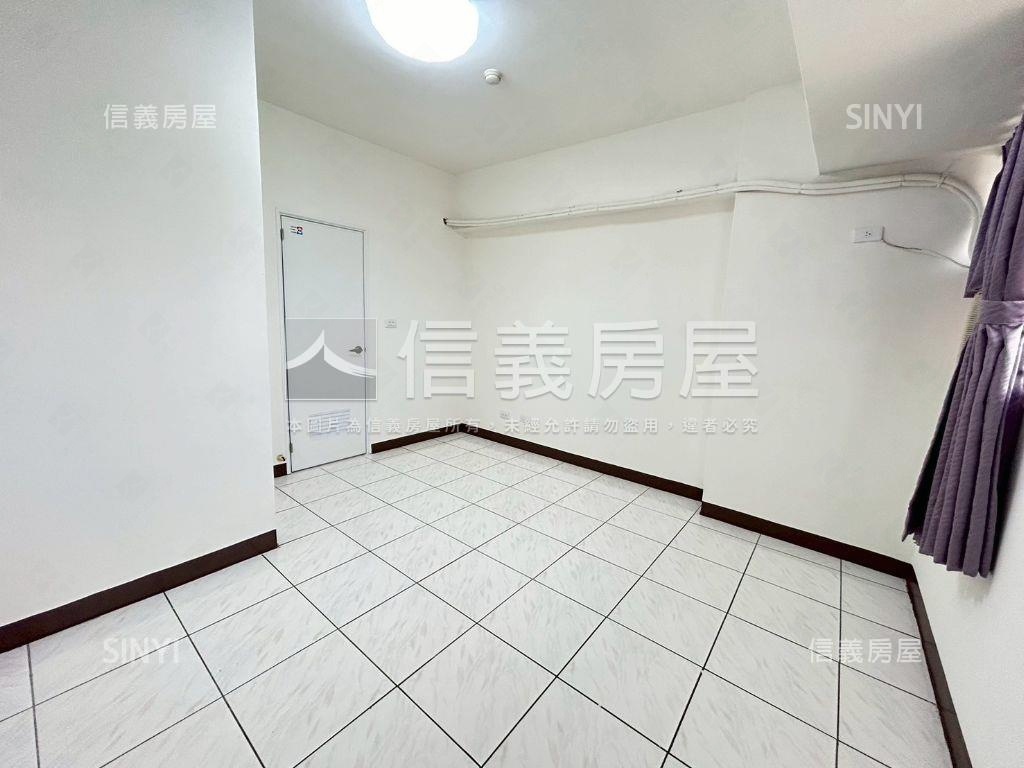 崇光國小旁三房附車位房屋室內格局與周邊環境