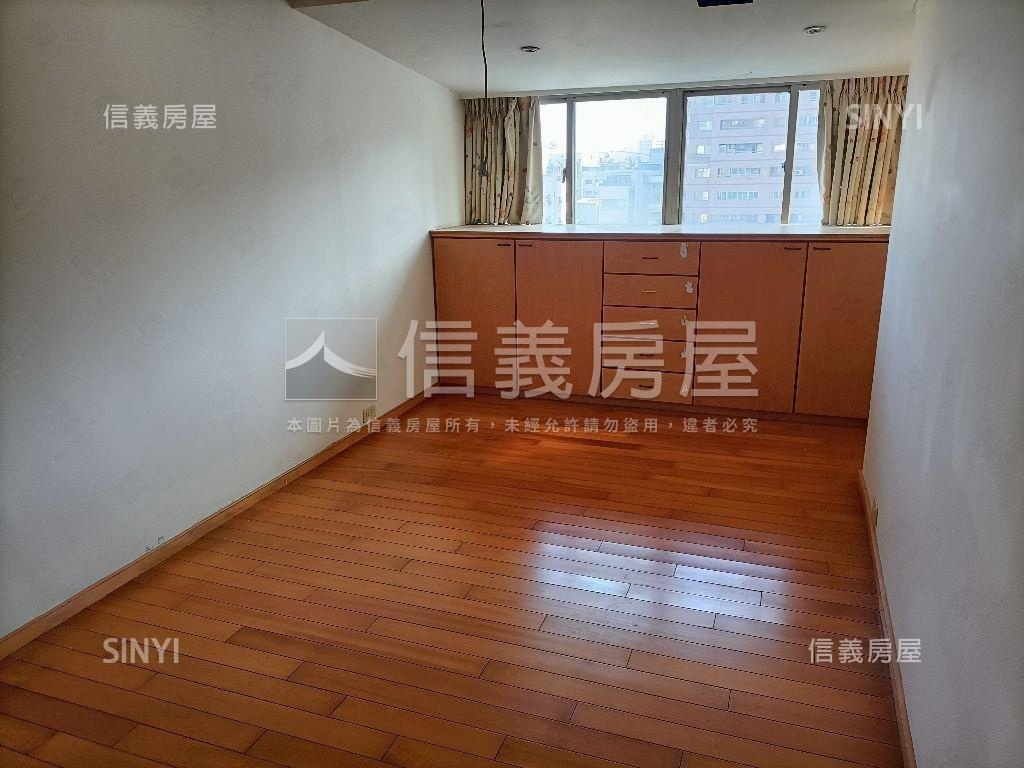 近火車站次高樓大３房房屋室內格局與周邊環境