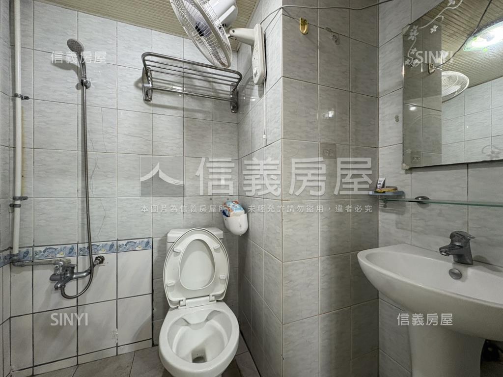 【成功】新婚首購電梯三房房屋室內格局與周邊環境