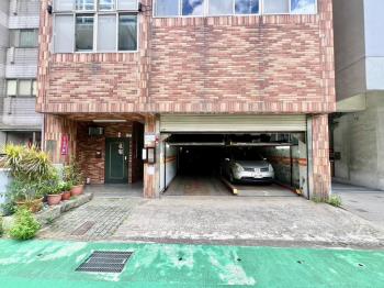 地上權便宜停車位１０號