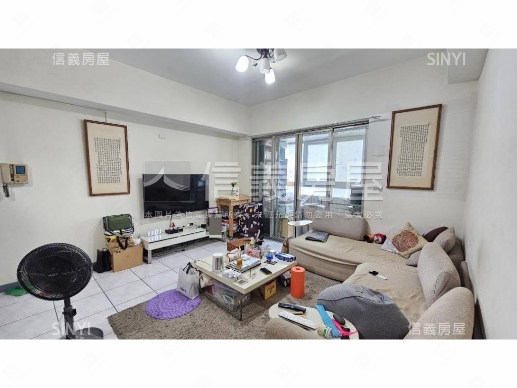 甲天廈精緻社區電梯三房房屋室內格局與周邊環境
