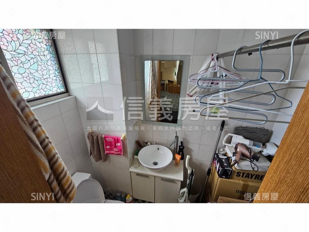 甲天廈精緻社區電梯三房房屋室內格局與周邊環境