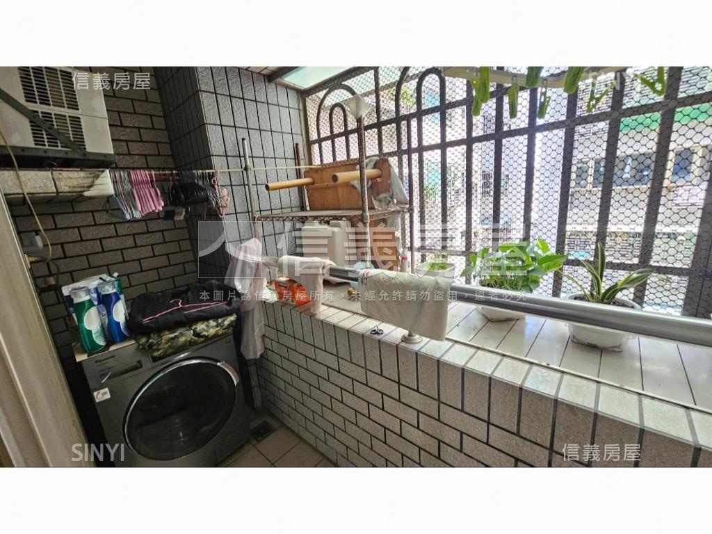 甲天廈精緻社區電梯三房房屋室內格局與周邊環境