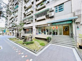 近西湖捷運三角窗綠意優