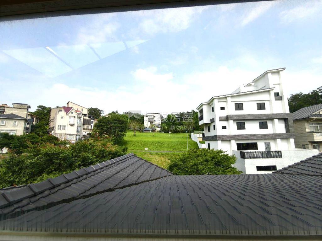 比佛利社區型百坪獨棟別墅房屋室內格局與周邊環境