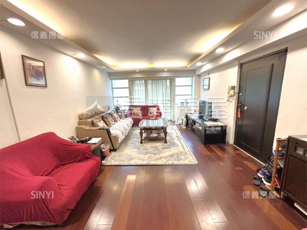 木柵獨棟電梯大三房車位房屋室內格局與周邊環境