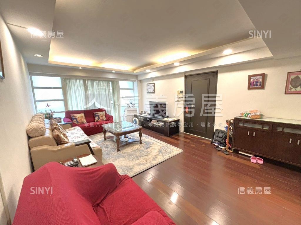 木柵獨棟電梯大三房車位房屋室內格局與周邊環境