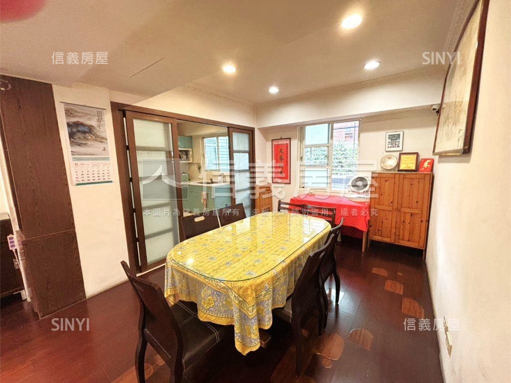 木柵獨棟電梯大三房車位房屋室內格局與周邊環境