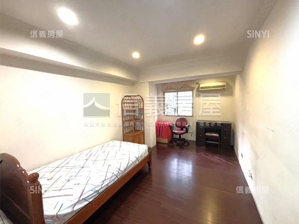 木柵獨棟電梯大三房車位房屋室內格局與周邊環境