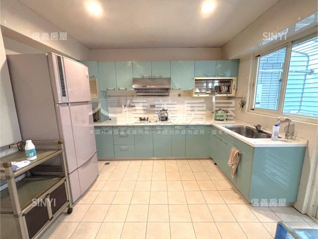 木柵獨棟電梯大三房車位房屋室內格局與周邊環境