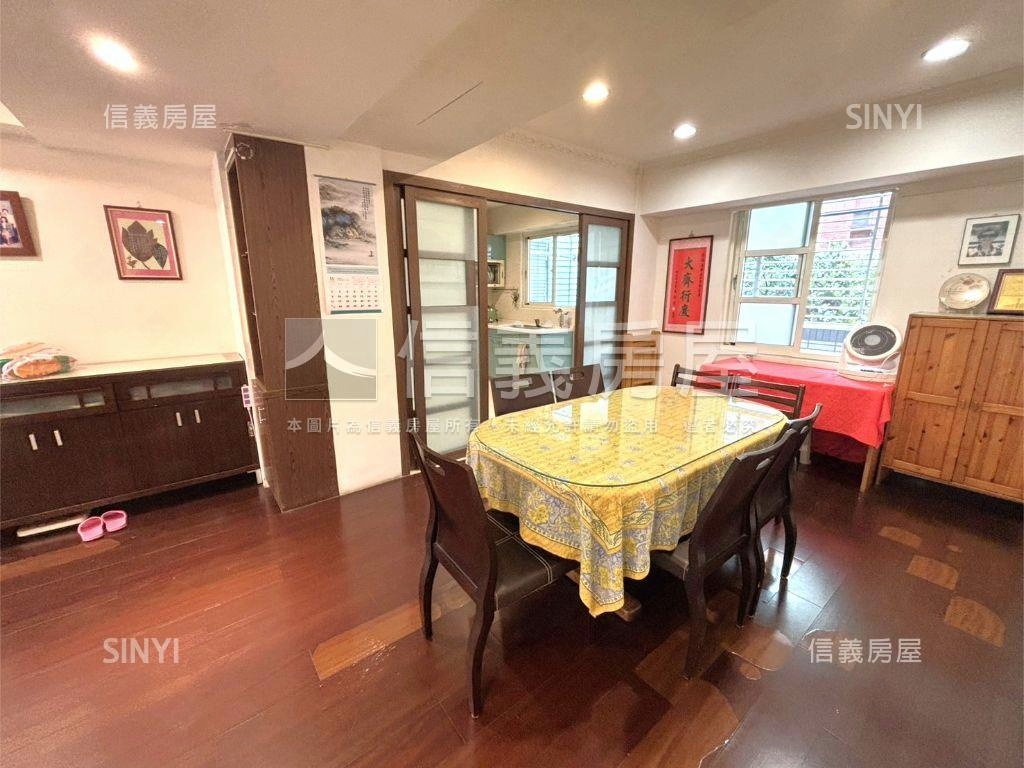 木柵獨棟電梯大三房車位房屋室內格局與周邊環境