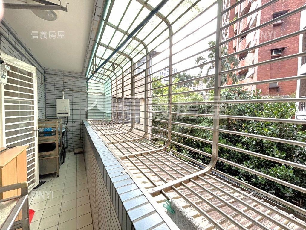 木柵獨棟電梯大三房車位房屋室內格局與周邊環境