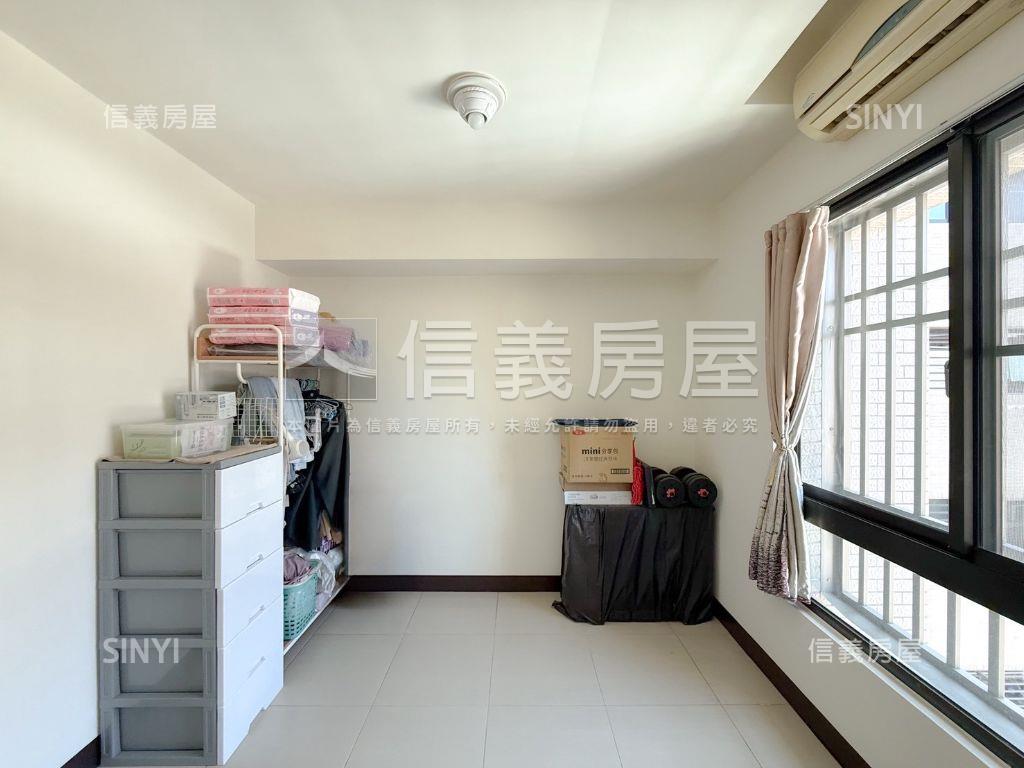 近高鐵稀有採光三房平車房屋室內格局與周邊環境