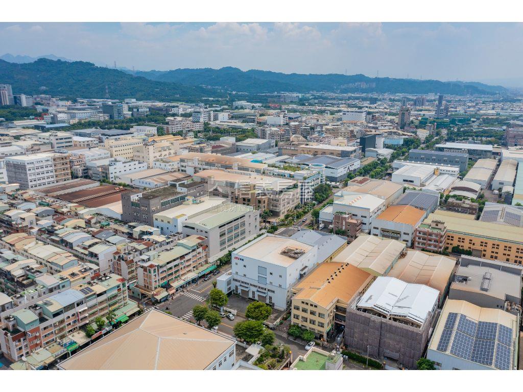 大里工業區９２８坪廠房房屋室內格局與周邊環境