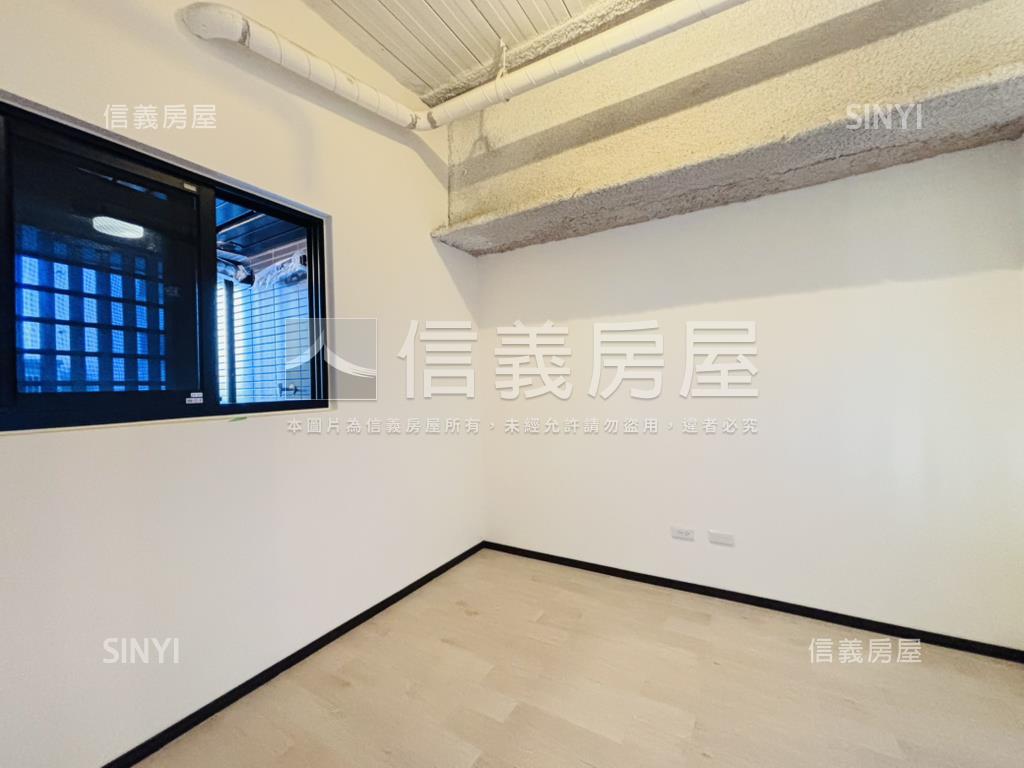 中央公園。民生一號院房屋室內格局與周邊環境