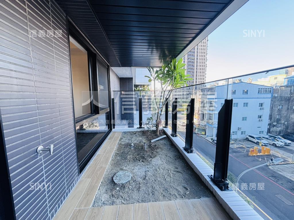 中央公園。民生一號院房屋室內格局與周邊環境