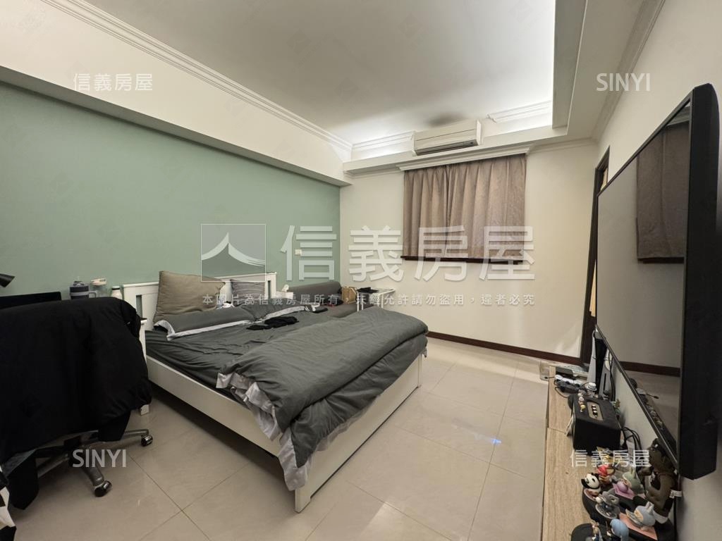 忠承新都四房車位房屋室內格局與周邊環境