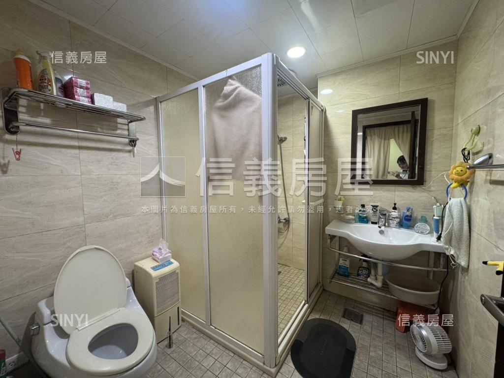 忠承新都四房車位房屋室內格局與周邊環境