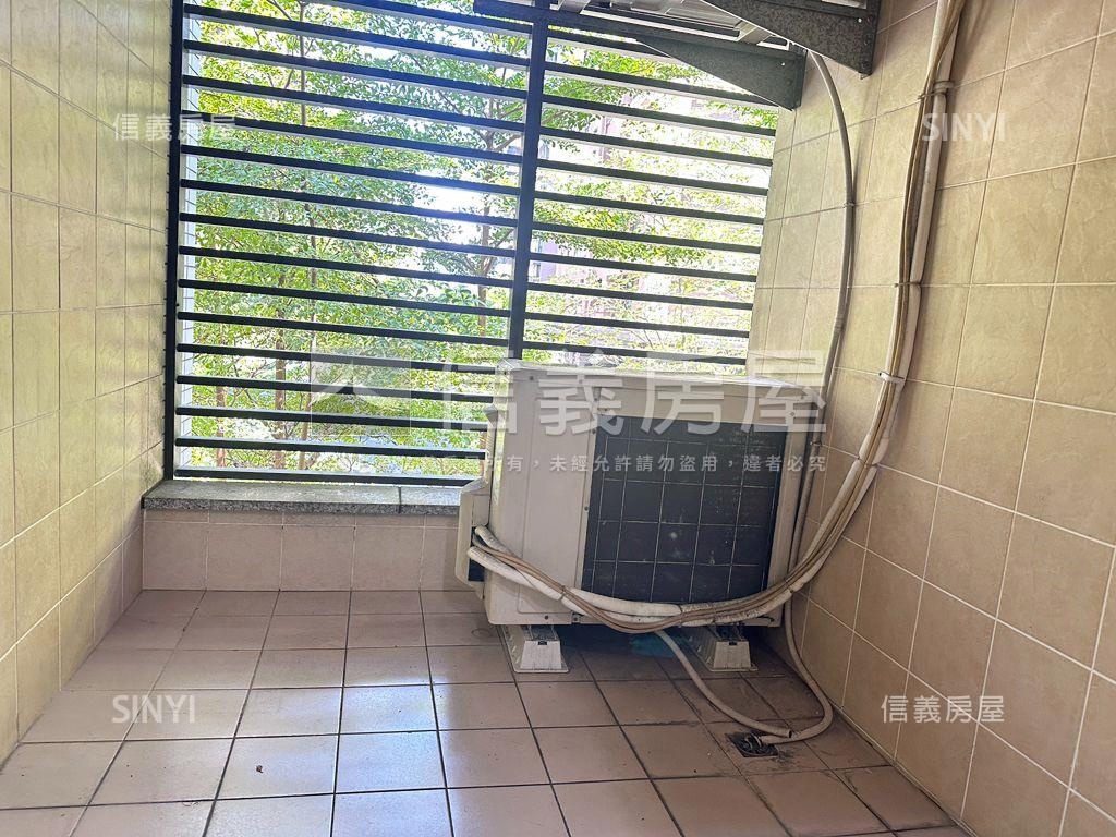 綠意柏悅兩房平面車位房屋室內格局與周邊環境