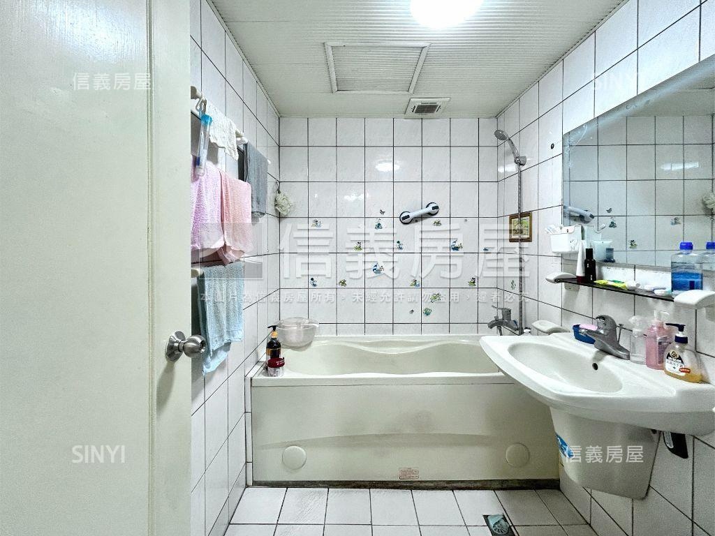 台北福第．三房車位房屋室內格局與周邊環境