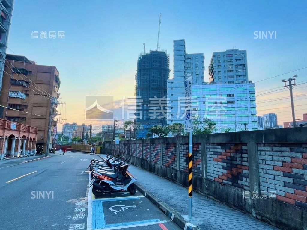 【站前美學】景觀高樓２房房屋室內格局與周邊環境