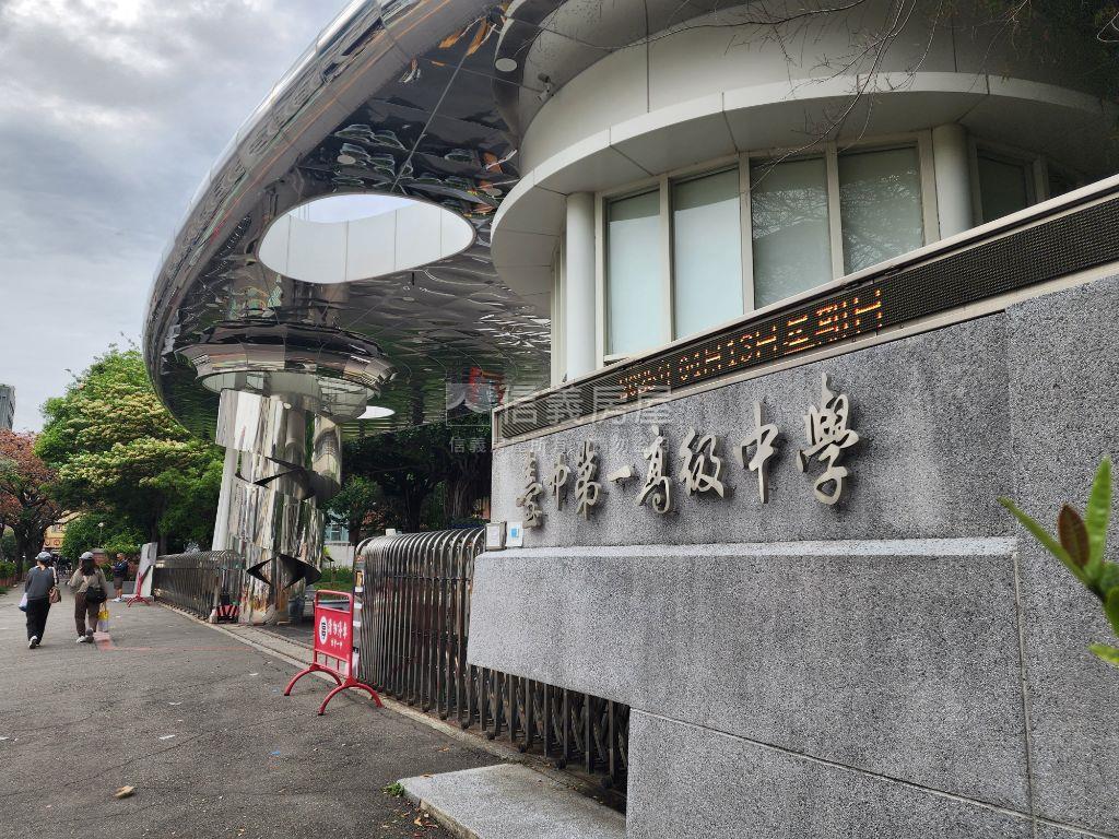 正一中商圈順天中來套房房屋室內格局與周邊環境