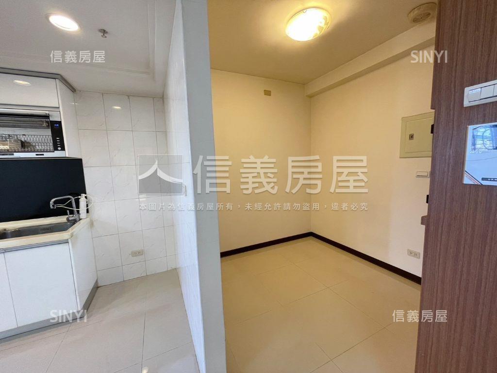 梵谷星空視野２房１室車位房屋室內格局與周邊環境