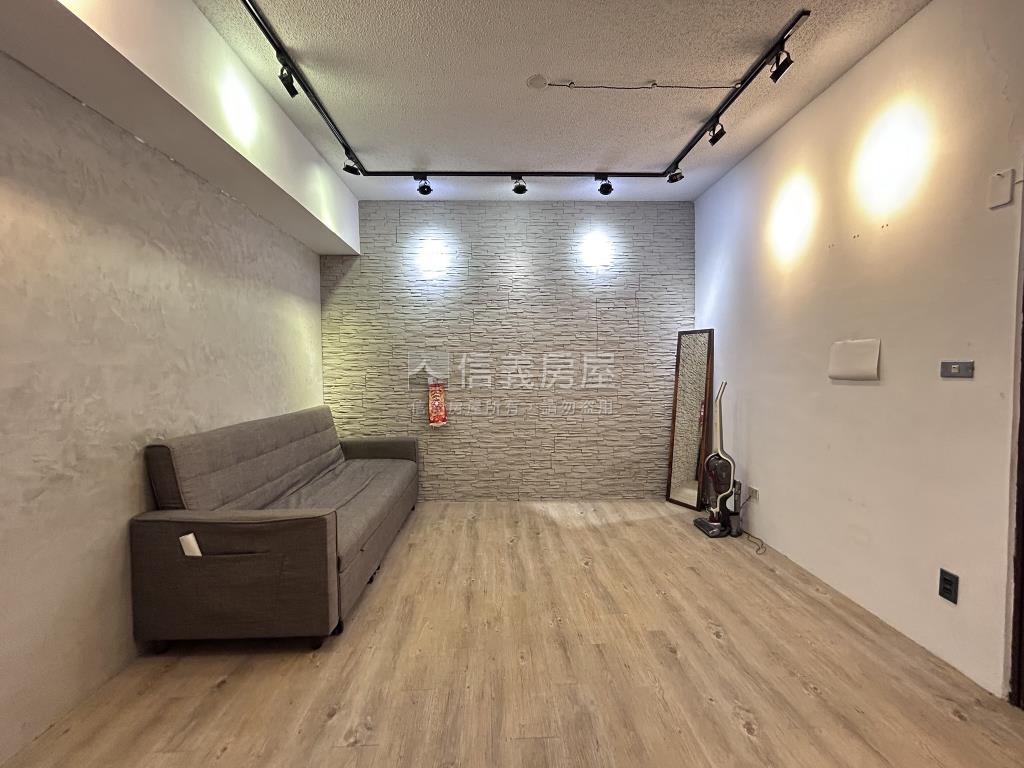 建興國中三房平車房屋室內格局與周邊環境