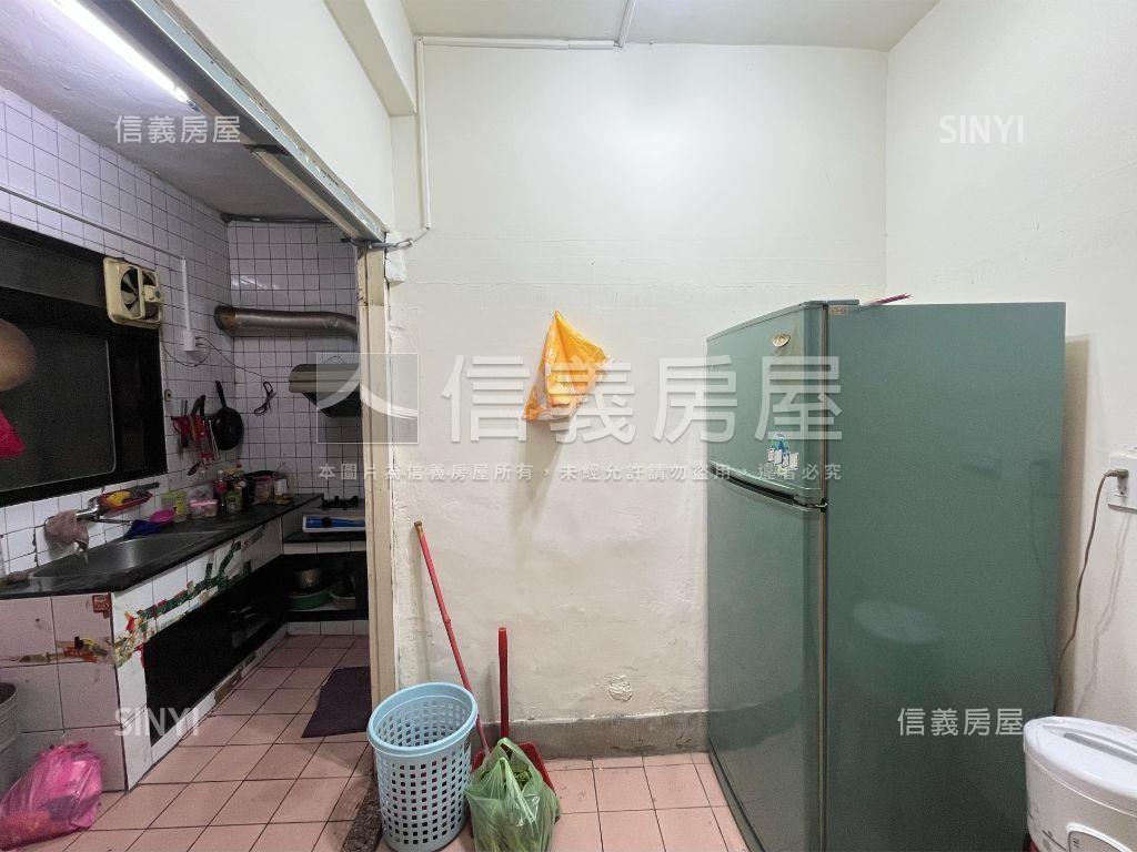 親水綠堤成家美寓房屋室內格局與周邊環境