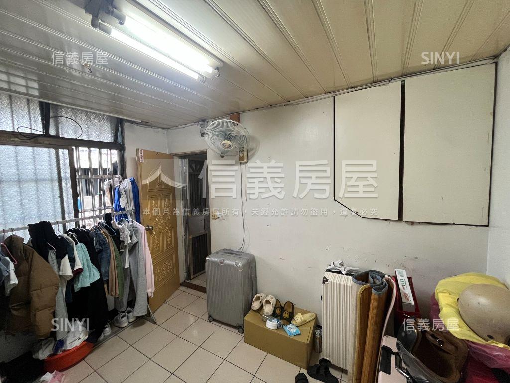 親水綠堤成家美寓房屋室內格局與周邊環境