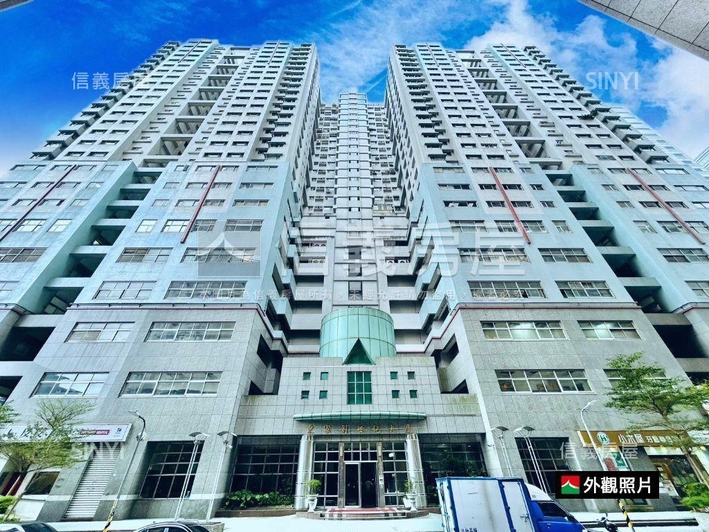 東家稀有邊間兩面採光套房房屋室內格局與周邊環境