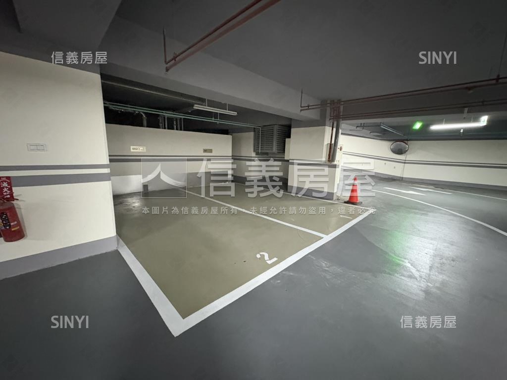 朗朗城心連號車位出售房屋室內格局與周邊環境