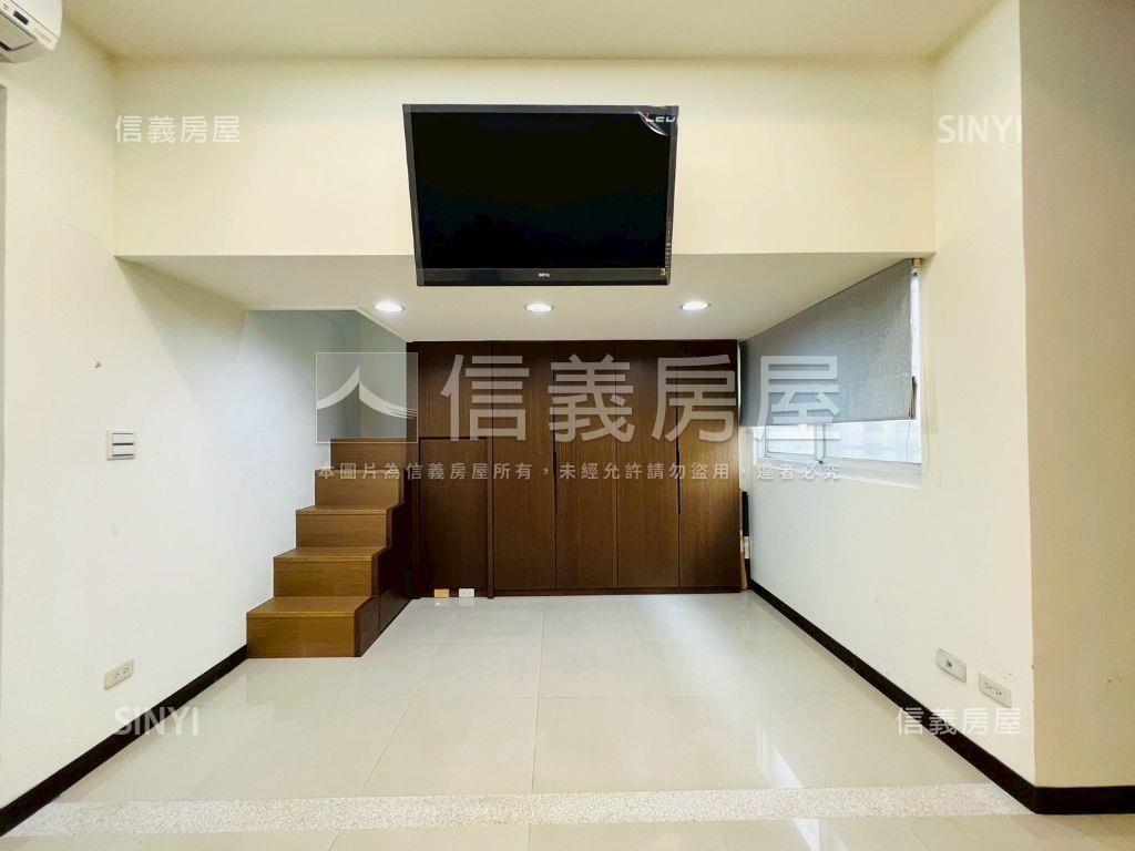 童話世紀稀有挑高高樓美屋房屋室內格局與周邊環境