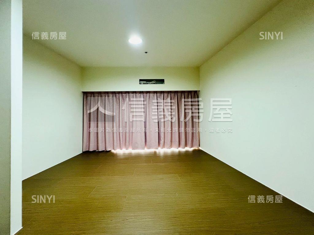 童話世紀稀有挑高高樓美屋房屋室內格局與周邊環境