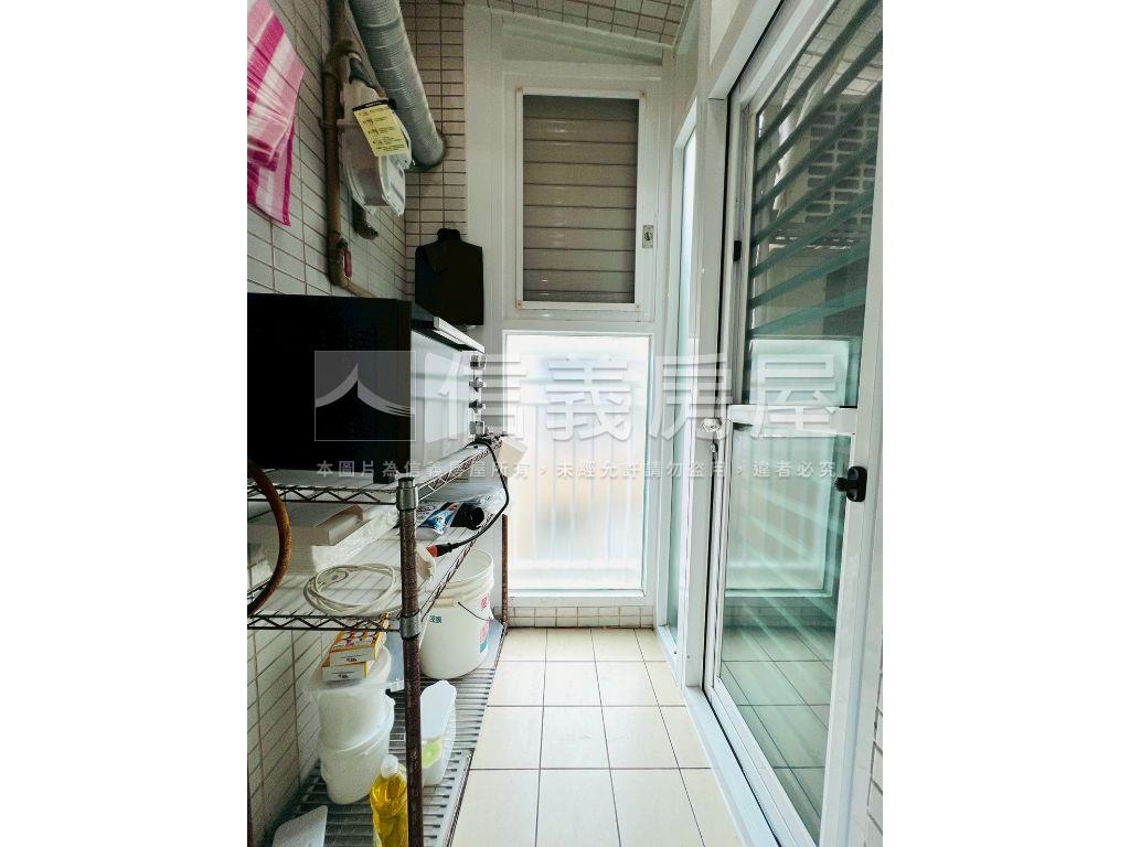 童話世紀稀有挑高高樓美屋房屋室內格局與周邊環境
