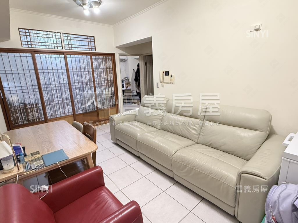 站前●寶時捷三房傑作房屋室內格局與周邊環境