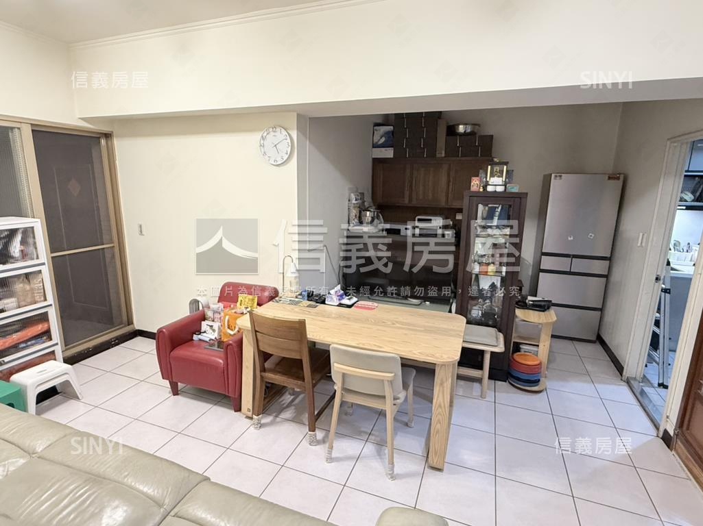 站前●寶時捷三房傑作房屋室內格局與周邊環境