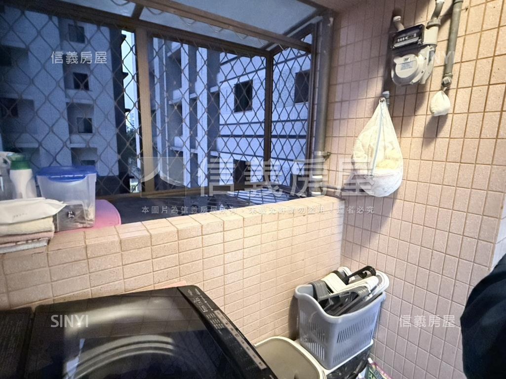 站前●寶時捷三房傑作房屋室內格局與周邊環境