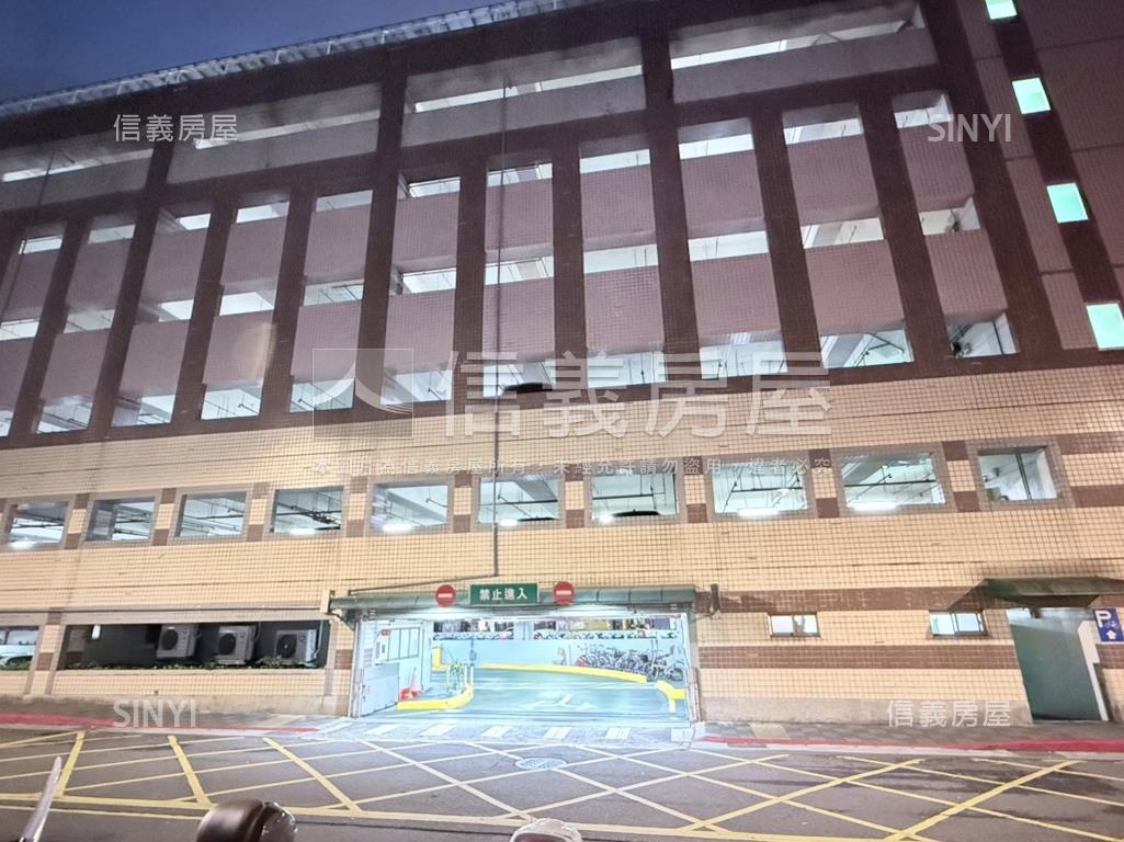 站前●寶時捷三房傑作房屋室內格局與周邊環境