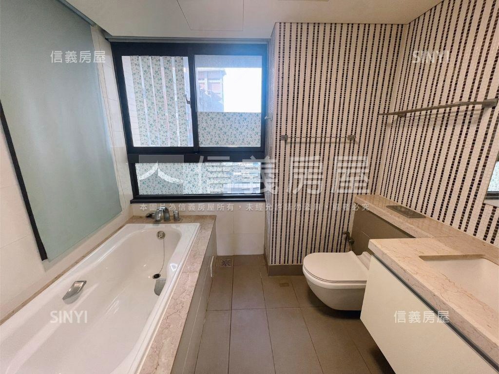 經貿安可稀有四房雙車位房屋室內格局與周邊環境