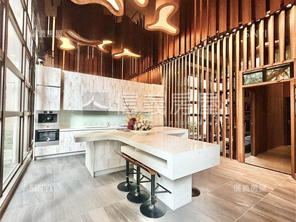 經貿安可稀有四房雙車位房屋室內格局與周邊環境