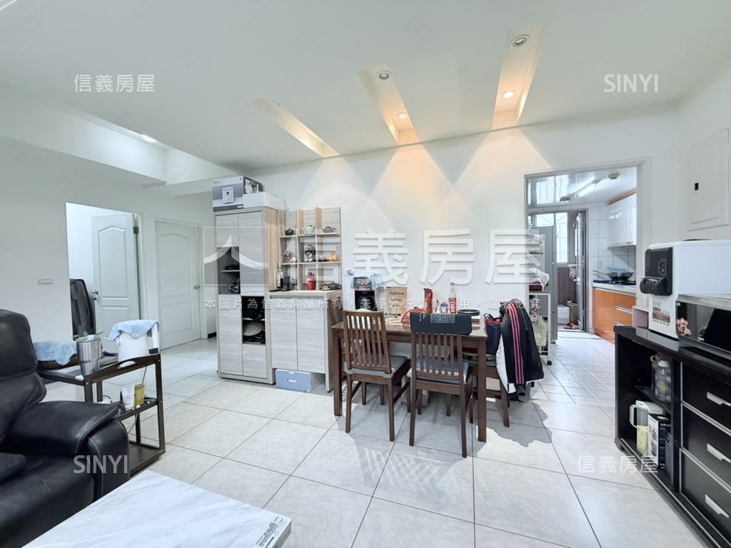 熊貓芬多精四房美宅房屋室內格局與周邊環境