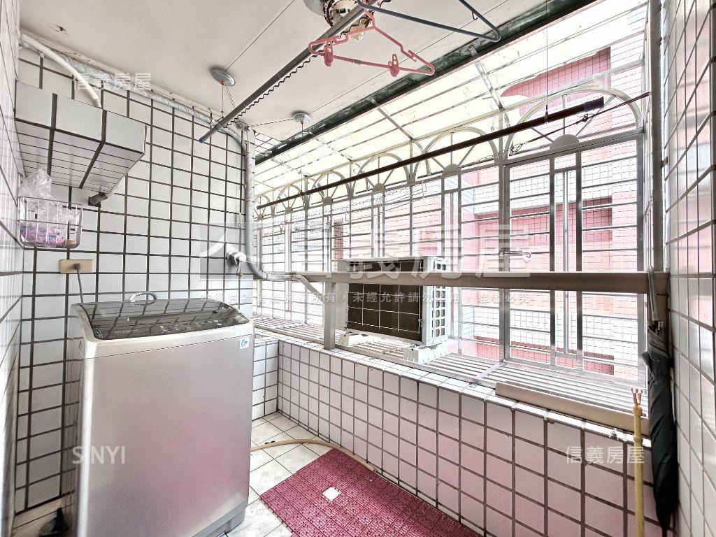 新案雙橡園４１３三房平車房屋室內格局與周邊環境