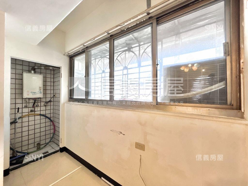 新案雙橡園４１３三房平車房屋室內格局與周邊環境