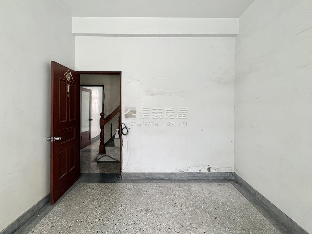 北區文賢路｜優質機能店住房屋室內格局與周邊環境