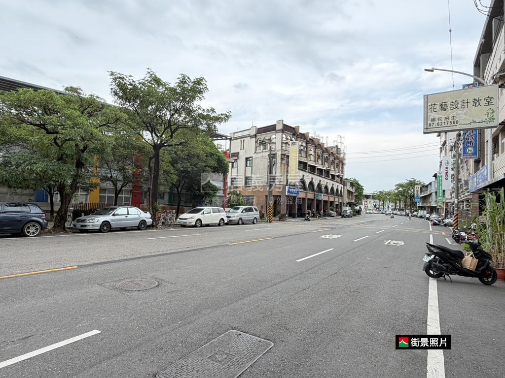 近岡山火車站藍波樓店Ｂ房屋室內格局與周邊環境