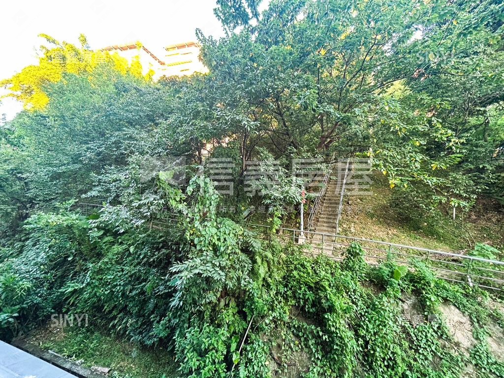 ⭐邊間興隆三房美宅房屋室內格局與周邊環境
