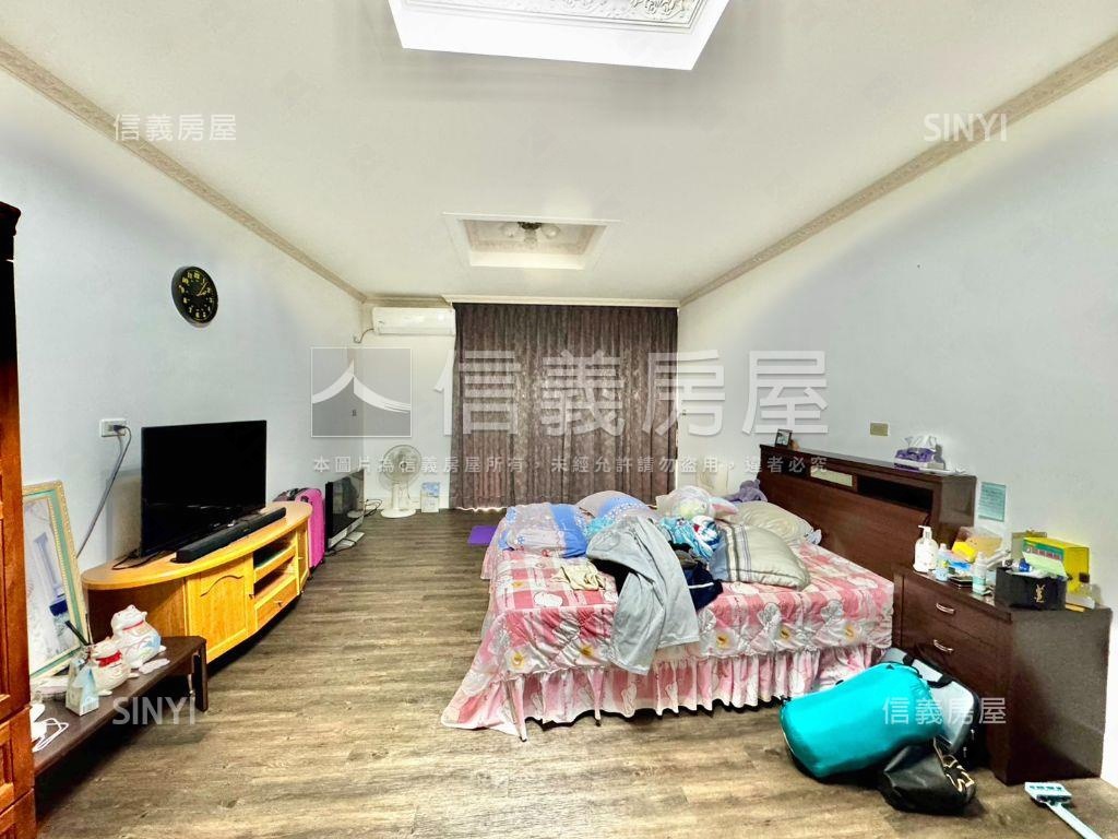 近北屯國小約８米路透天房屋室內格局與周邊環境