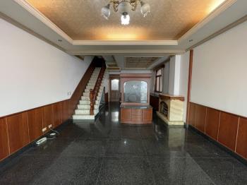 國泰透天車庫別墅